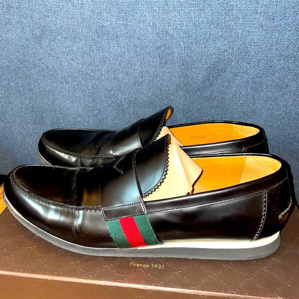 Used men’s Gucci loafers size 9.5